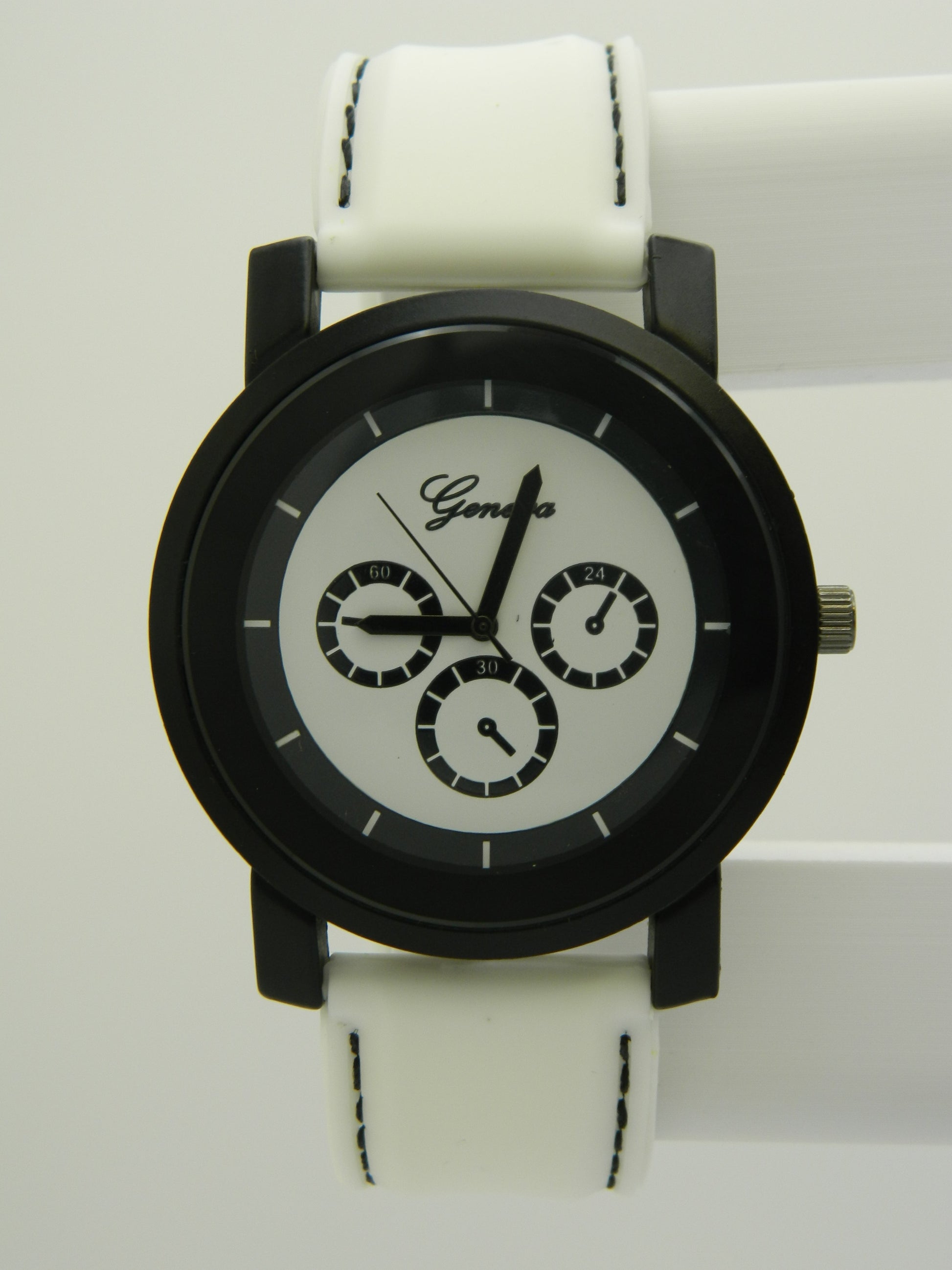 Geneva Racer Style White On Black Quartz Watch image 1