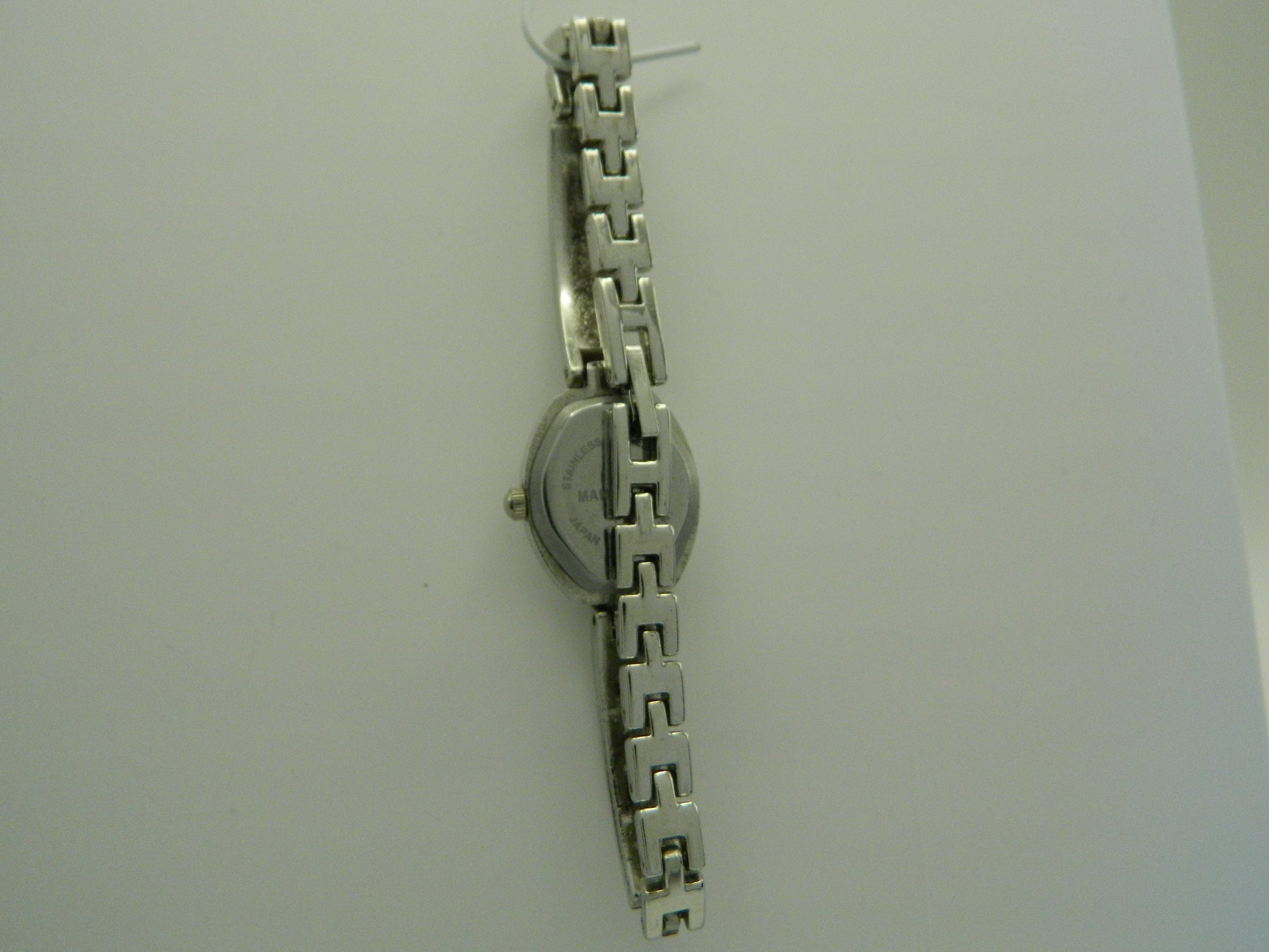 Manhattan White Marble Rhinestone Wat image 4