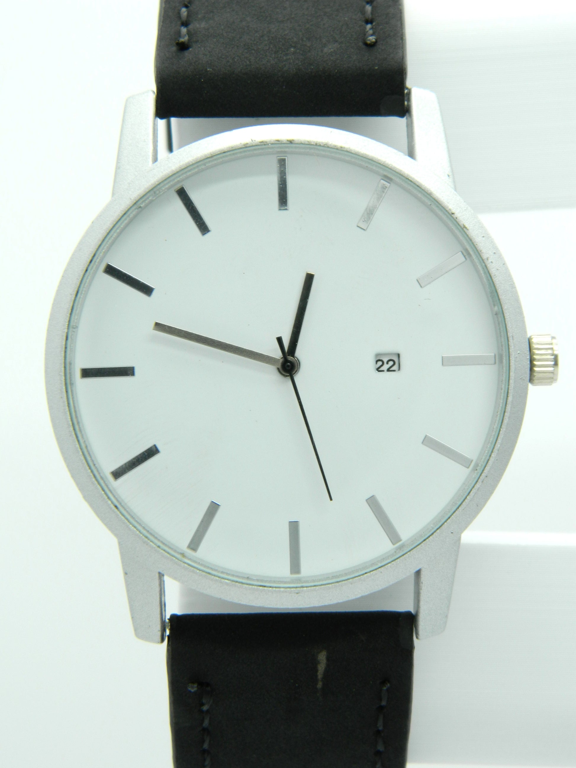 Large Generic Quartz Watch image 4