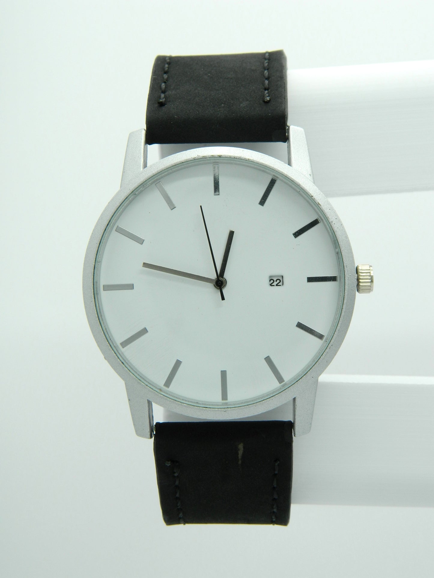 Large Generic Quartz Watch image 1