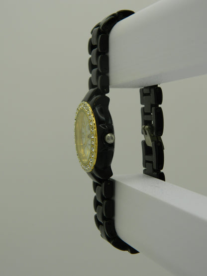 Iced Out Bezel Contrast Quartz Watch image 3