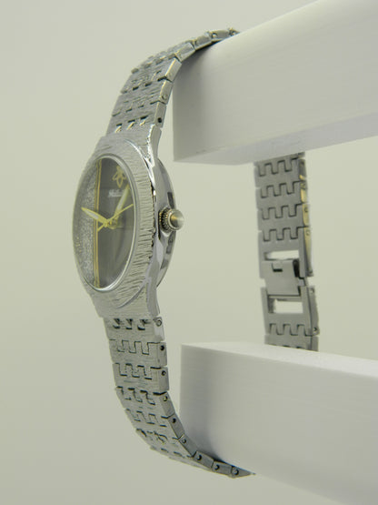 Silver Tone Classy Style Quartz Watch image 3