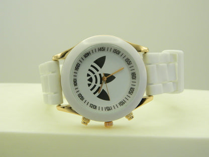 Three Leaf Generic Quartz White Watch image 4