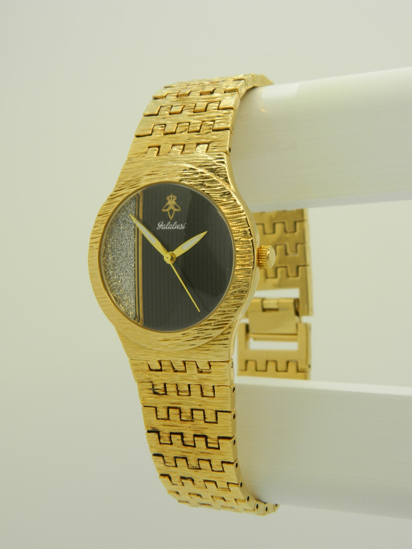 Gold Tone Classy Style Quartz Watch image 2