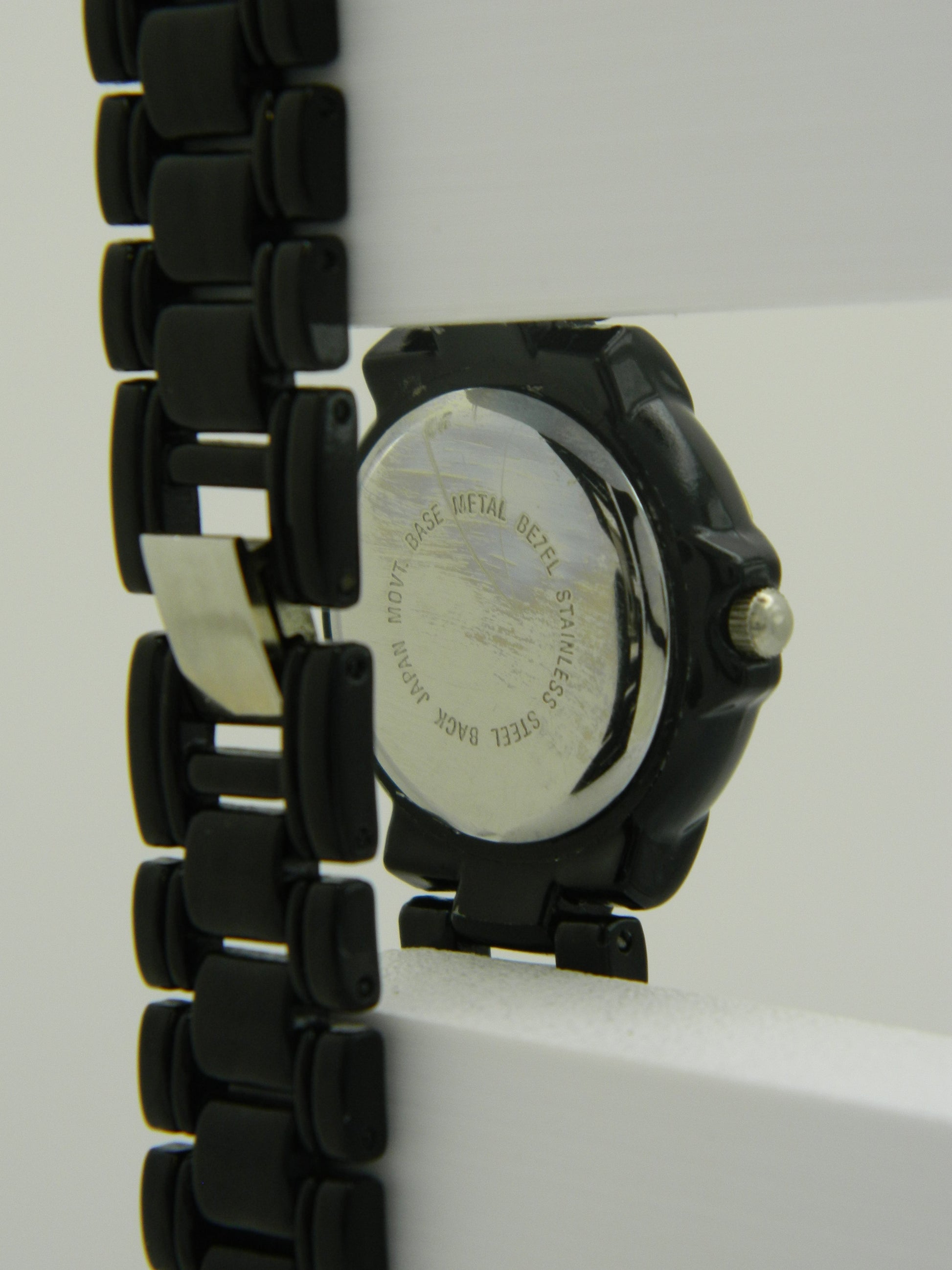Iced Out Bezel Contrast Quartz Watch image 6