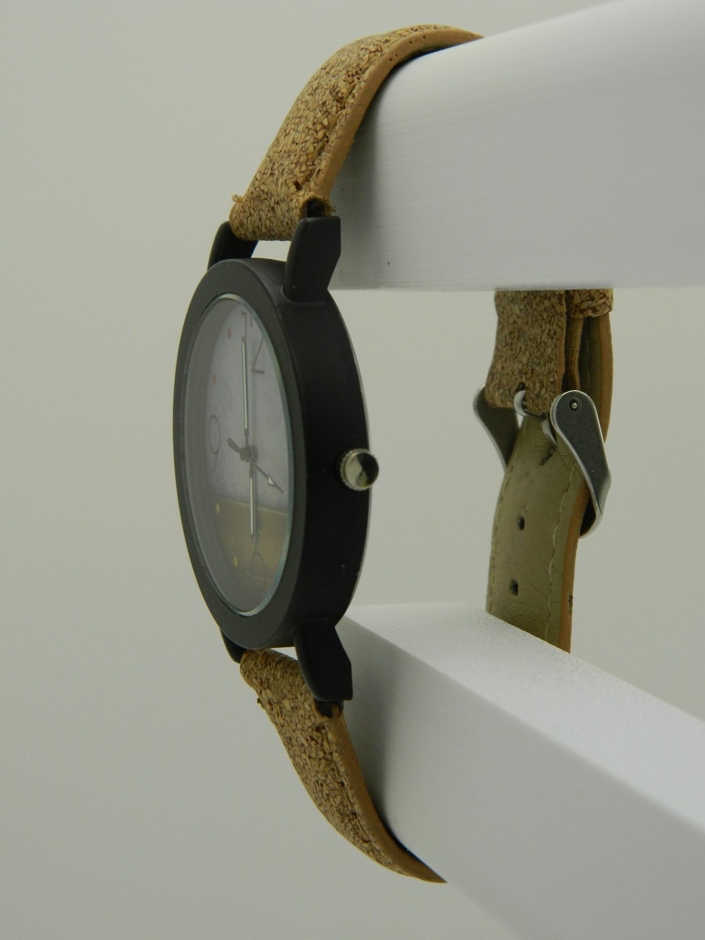 Trendy Dial Generic Quartz Watch image 3