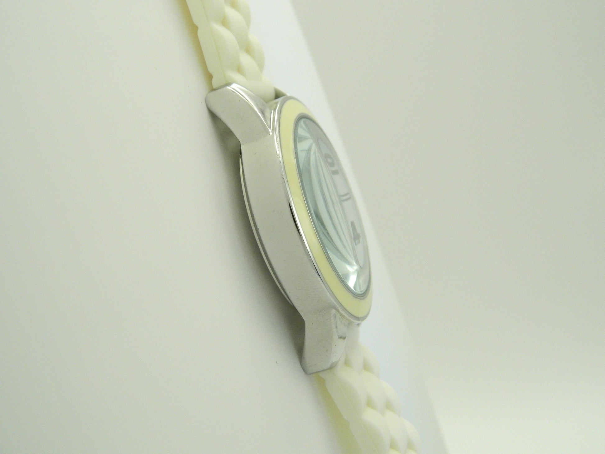 Ann Taylor Loft White Cream Quartz Watch image 3