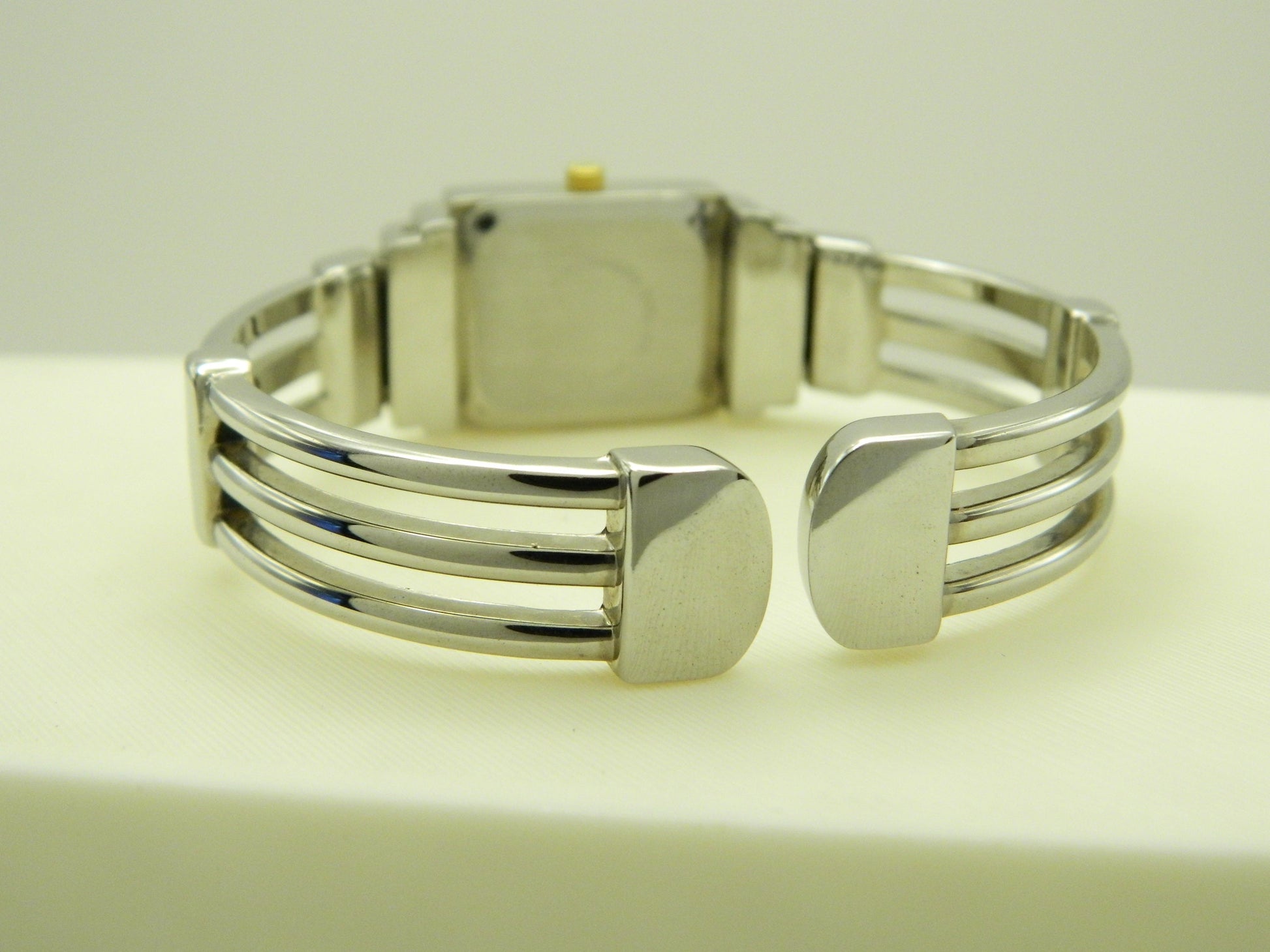 De Vanci Silver Tone Bangle Quartz Watch image 5