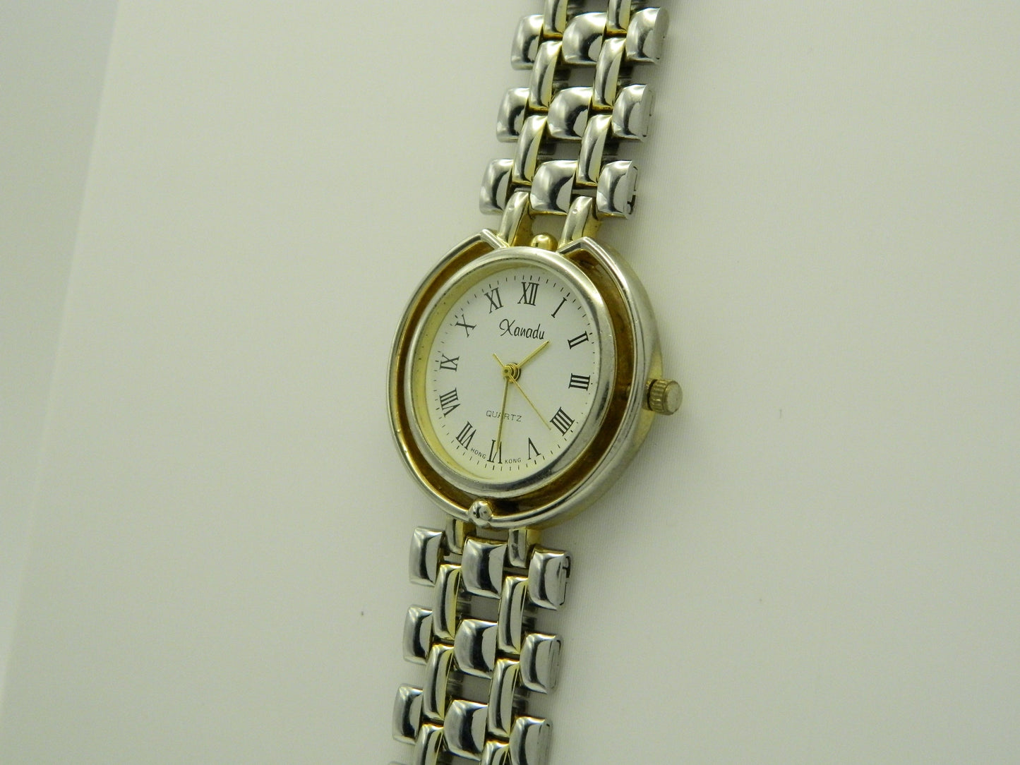 Xanadu Vintage Style Halo Quartz Watch image 2