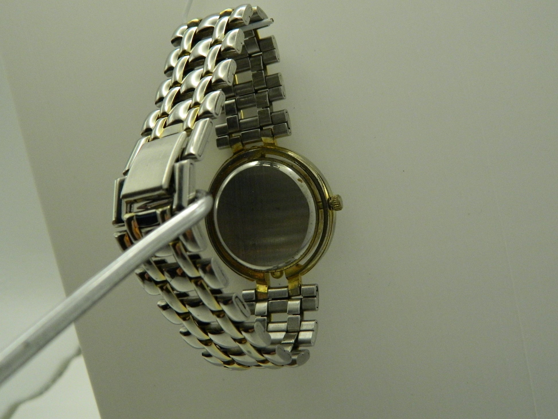 Xanadu Vintage Style Halo Quartz Watch image 5
