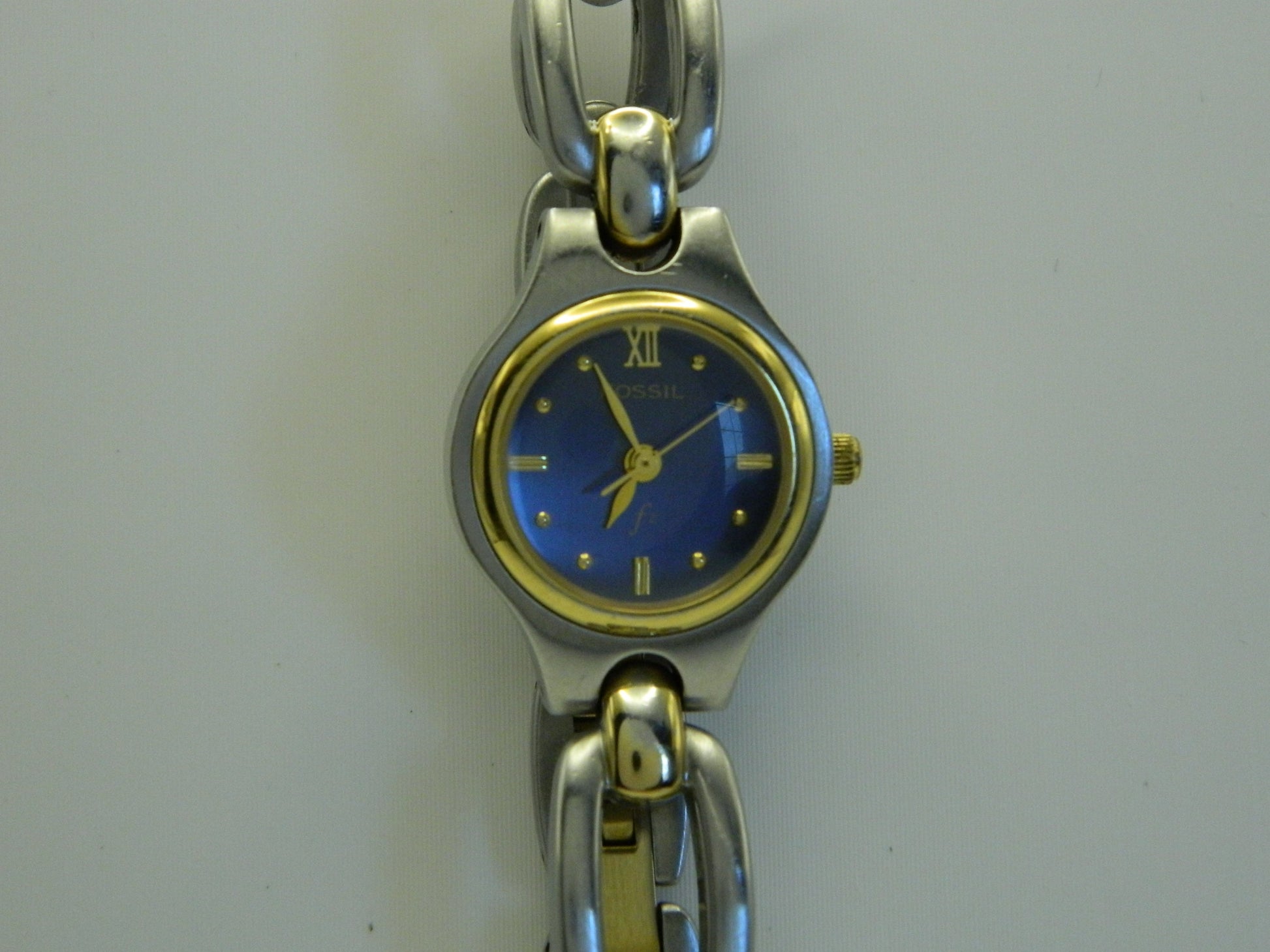 Fossil F2 Two Tone Lapas Dial Quartz Watch image 1