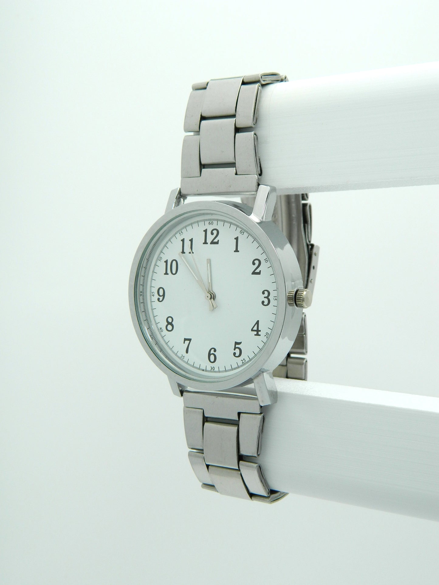 Simple Quartz Watch image 2