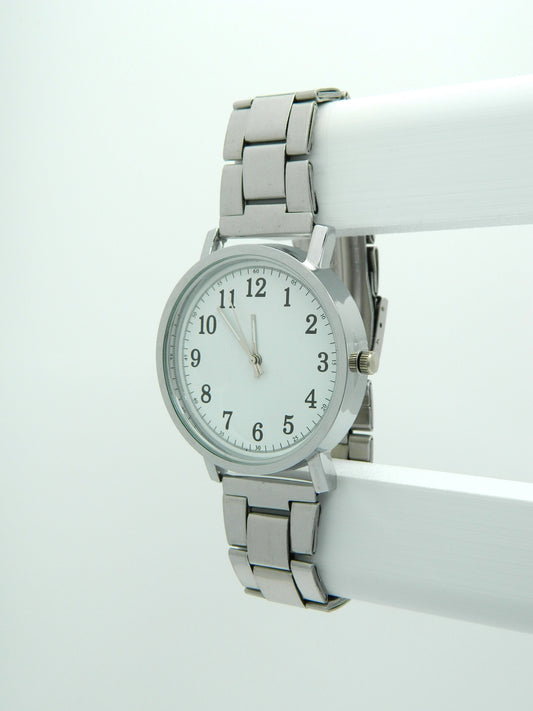 Simple Quartz Watch image 2