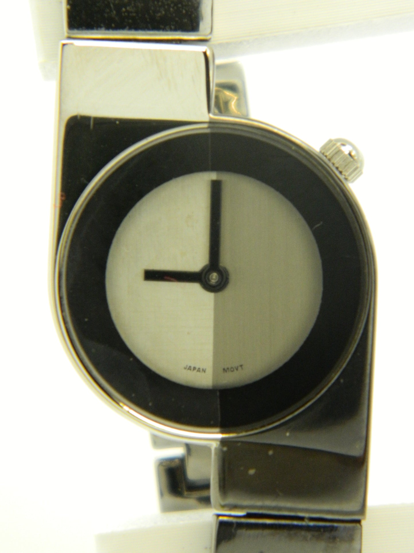 Modern Bold Quartz Watch image 4