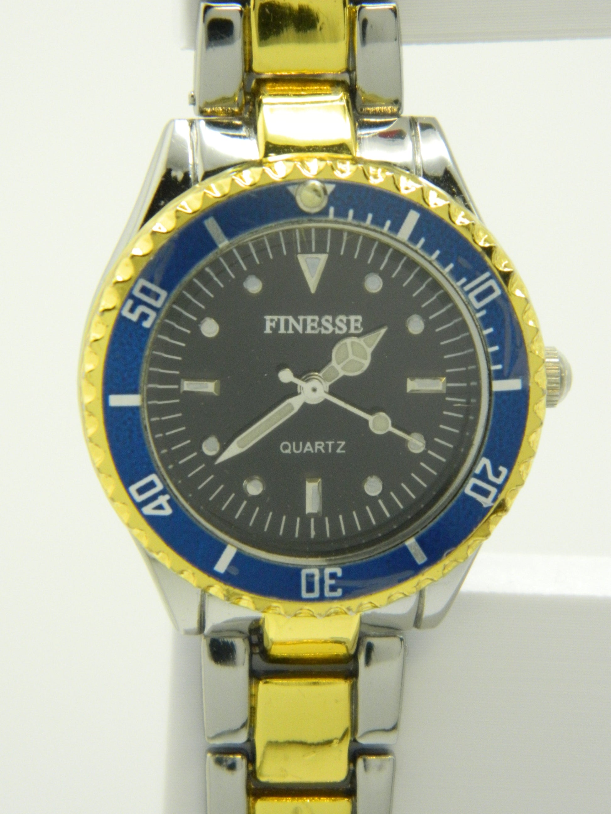 Diver Style Quartz Watch image 4