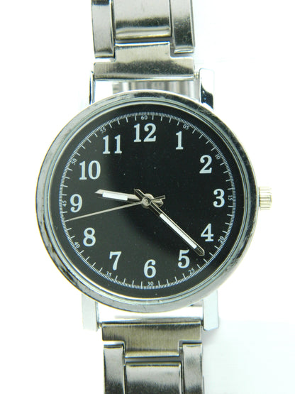 Simple Quartz Watch image 4