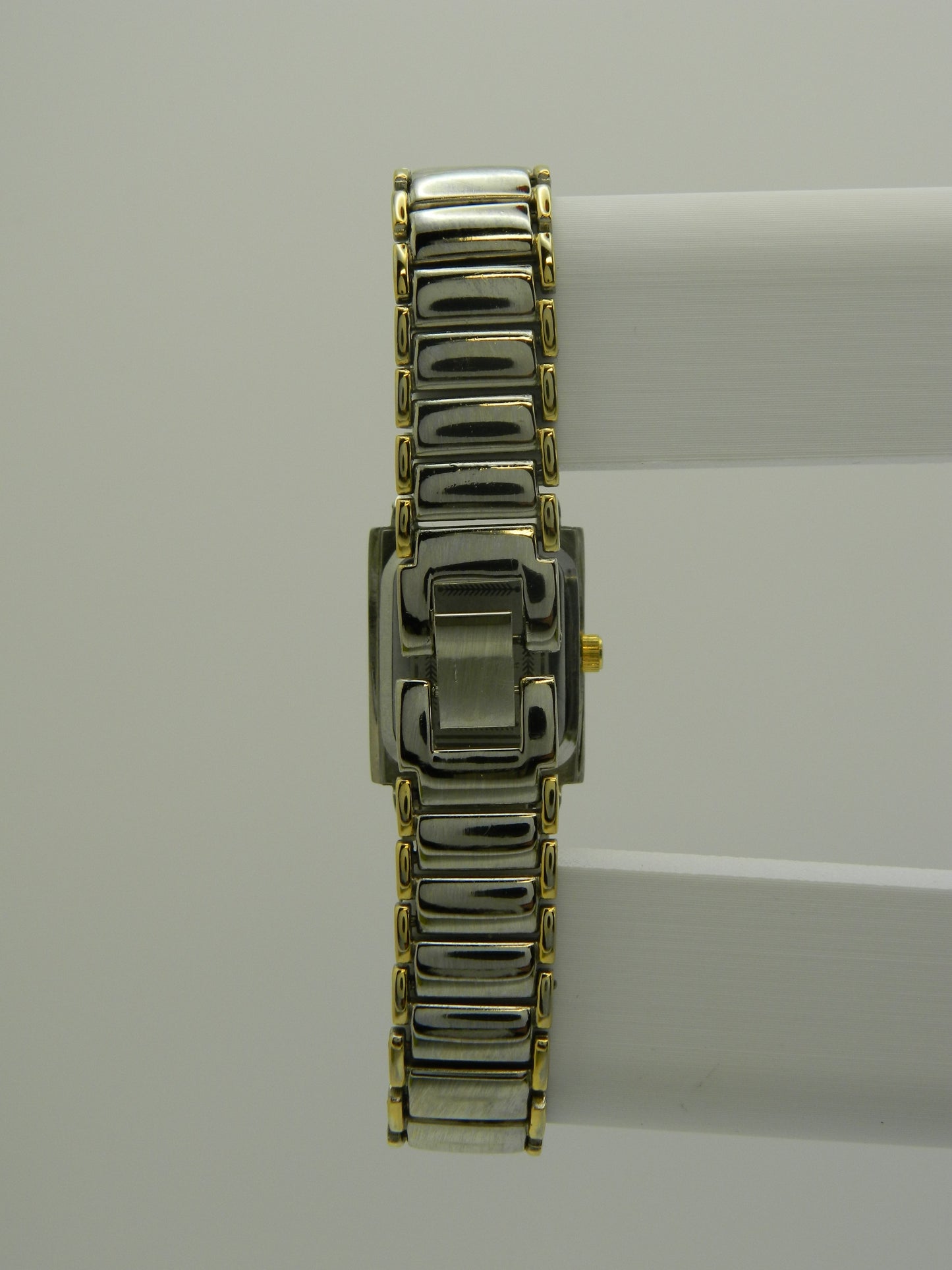 Geneva Vintage Style Two Tone Quartz Watch image 5