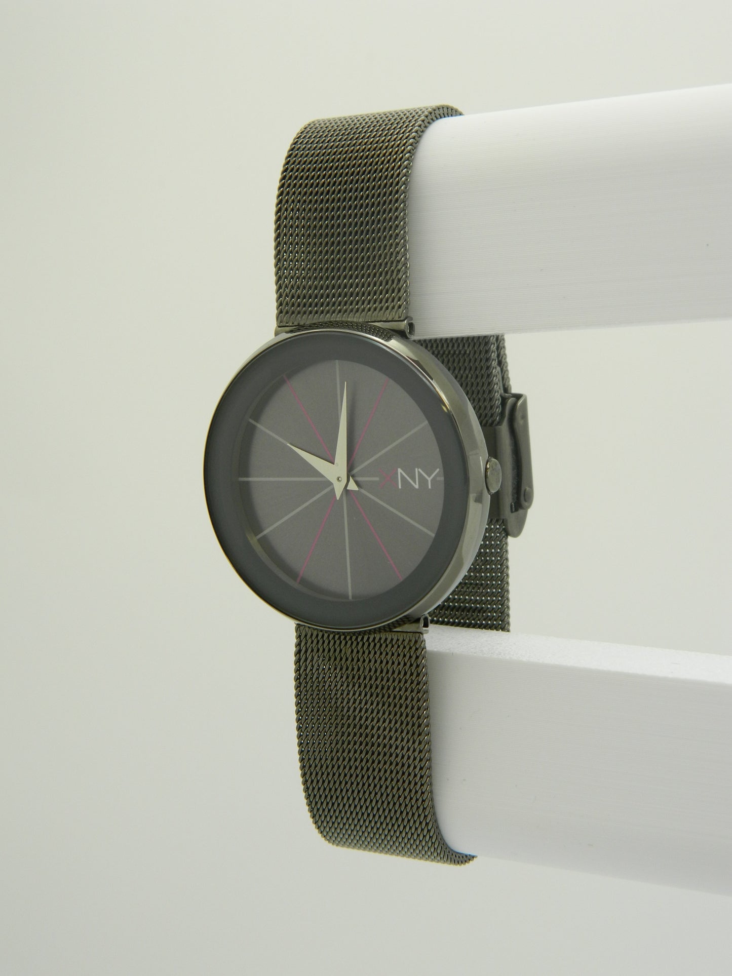 XNY Modern Style Quartz Watch image 2