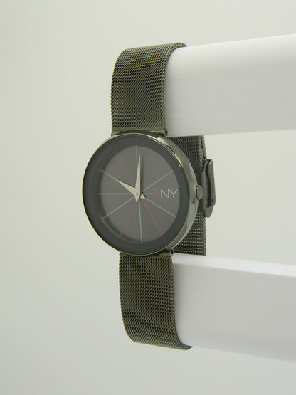 XNY Modern Style Quartz Watch image 2