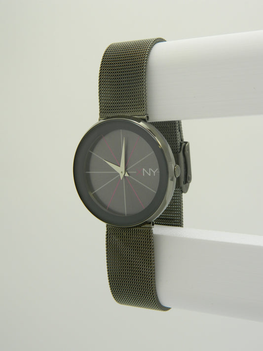 XNY Modern Style Quartz Watch image 2