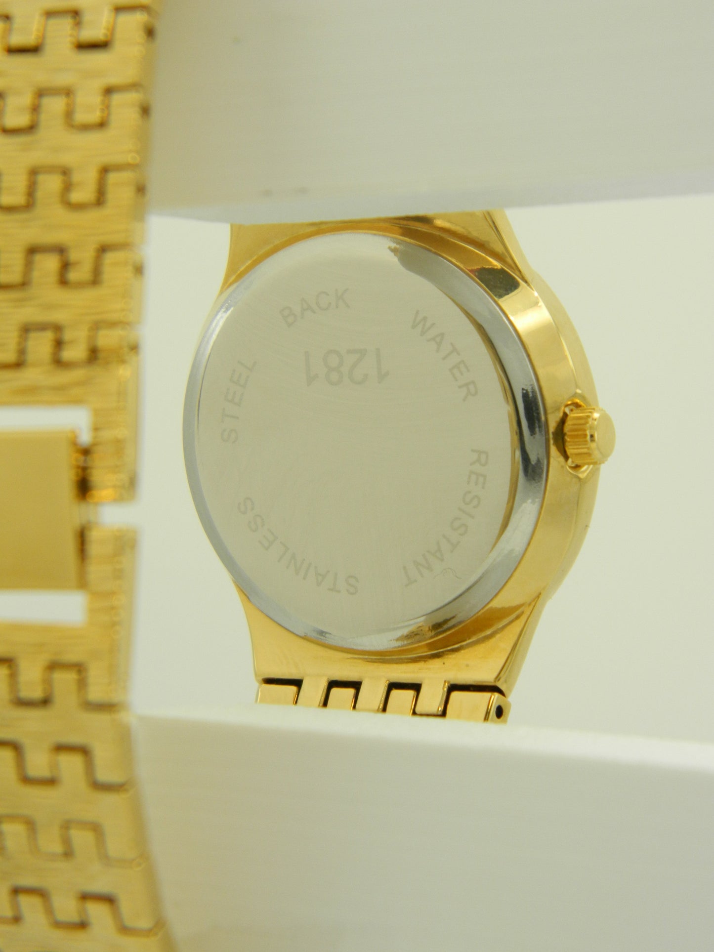 Gold Tone Classy Style Quartz Watch image 6