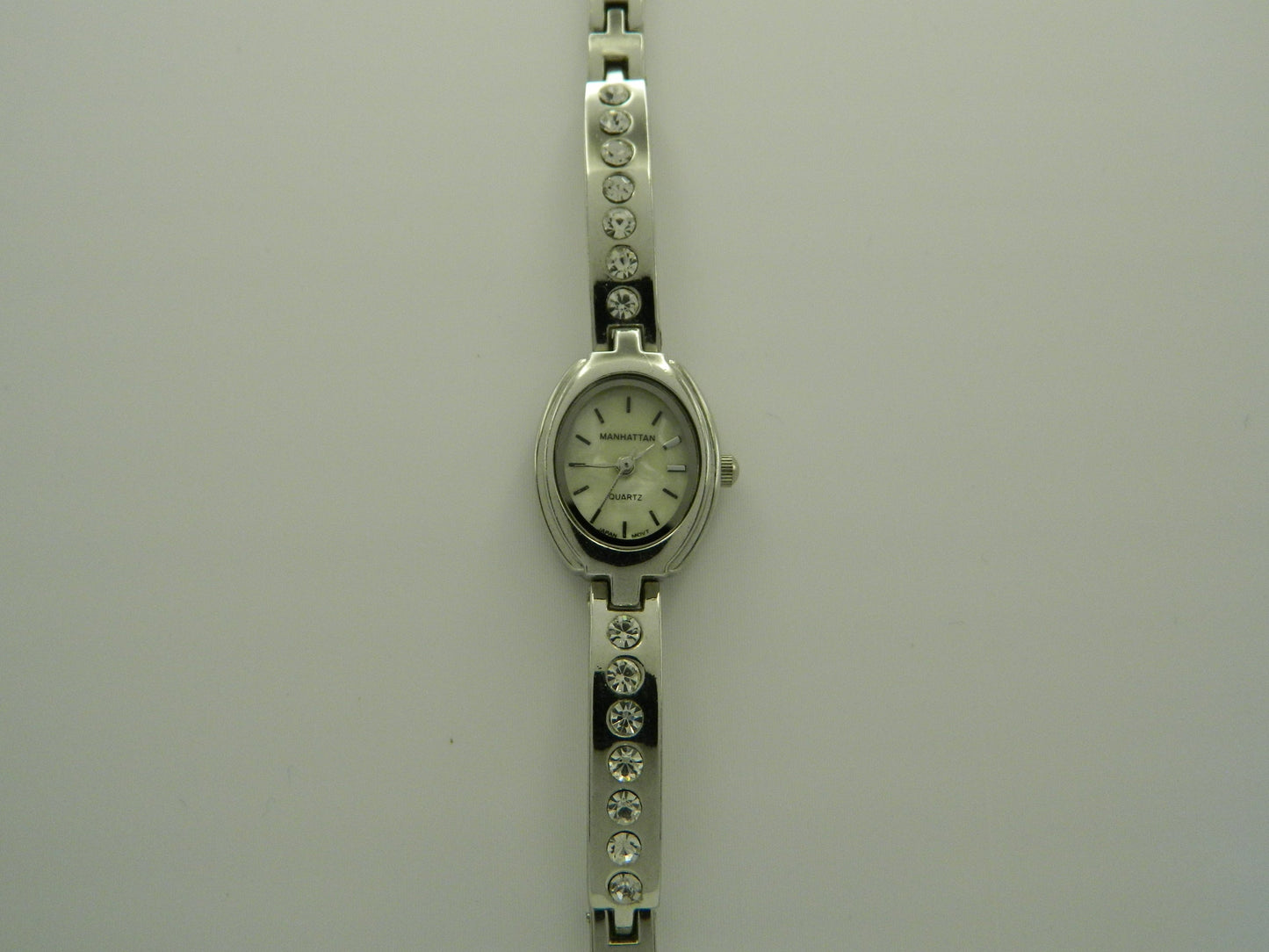 Manhattan White Marble Rhinestone Wat image 1