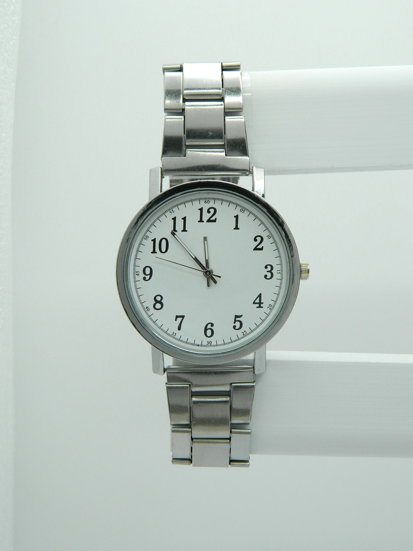 Simple Quartz Watch image 1
