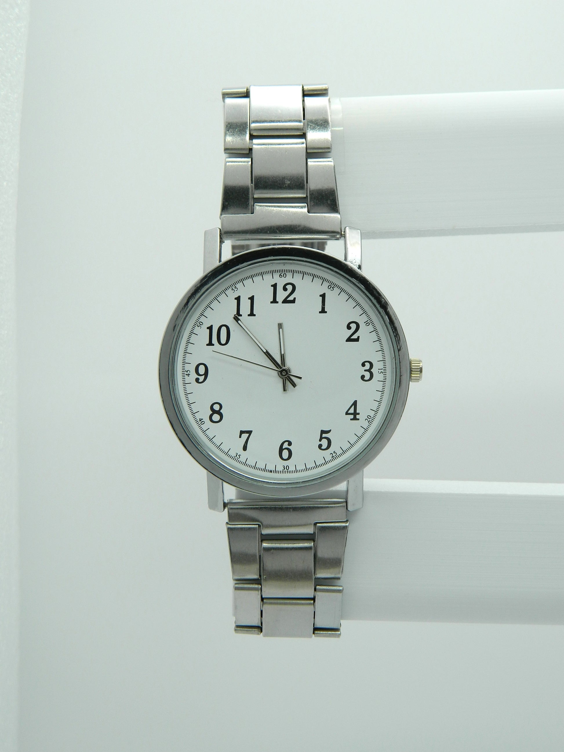 Simple Quartz Watch image 1