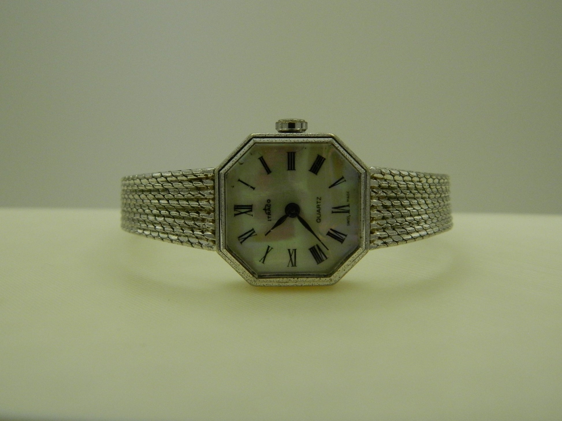 Itraco Swiss White Marble Vintage Watch image 5