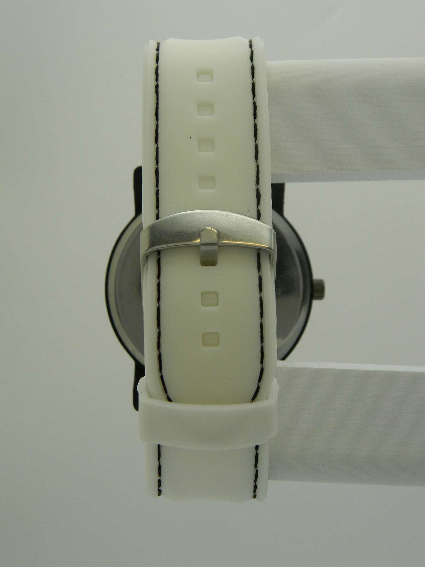 Geneva Racer Style White On Black Quartz Watch image 5
